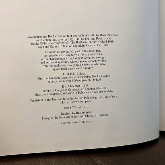 The Treasures of Childhood- Iona and Robert Opie‎ & Brian Alderson, 1989 - Picture 6 of 10